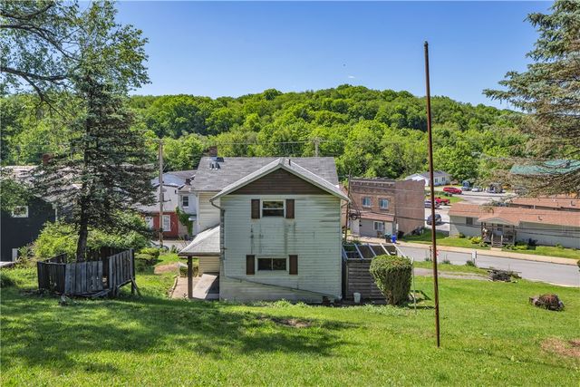 123 High St, Findlay Twp, PA 15126