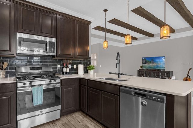 231 CHEROKEE HILL COURT, Deland, FL 32724