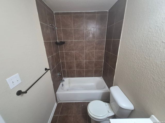 6308 Attucks Lane, San Antonio, TX 78238