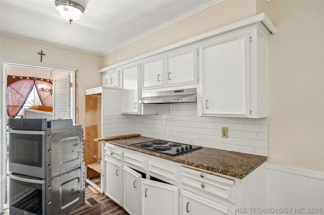 3928 E 60th Place, Tulsa, OK 74135