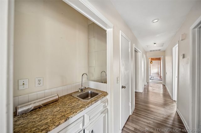 3928 E 60th Place, Tulsa, OK 74135