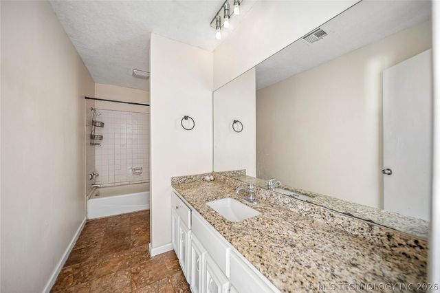 3928 E 60th Place, Tulsa, OK 74135