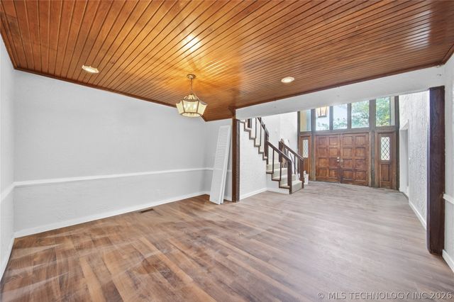 3928 E 60th Place, Tulsa, OK 74135