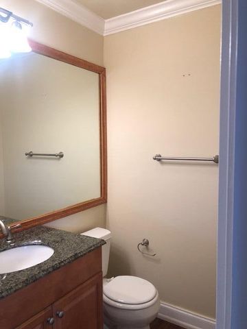 662 Saxony Trail N, Delray Beach, FL 33446