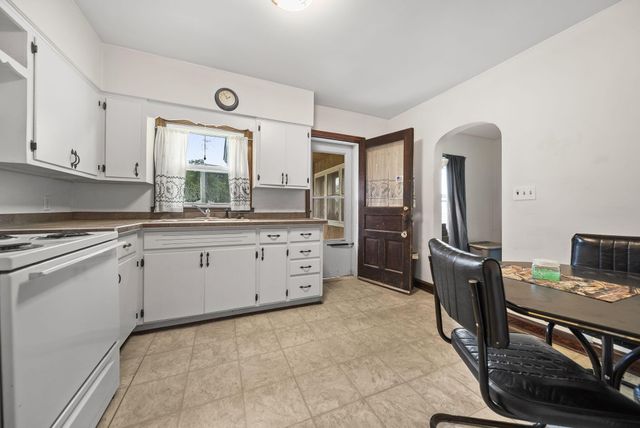 2637 Brown Road, Grove City, OH 43123