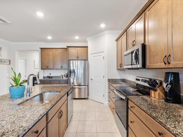 9401 HIGHLAND HILLS DRIVE, Hudson, FL 34667