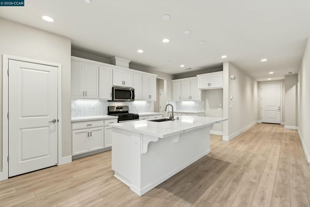 5609 Majestic Oak Way, Antioch, CA 94531