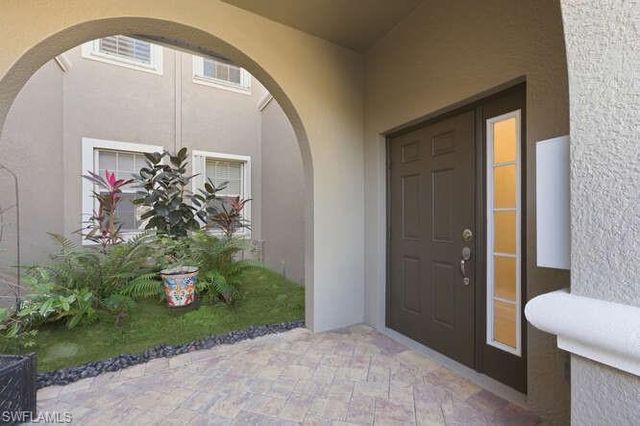 10351 Glastonbury CIR 202, Fort Myers, FL 33913