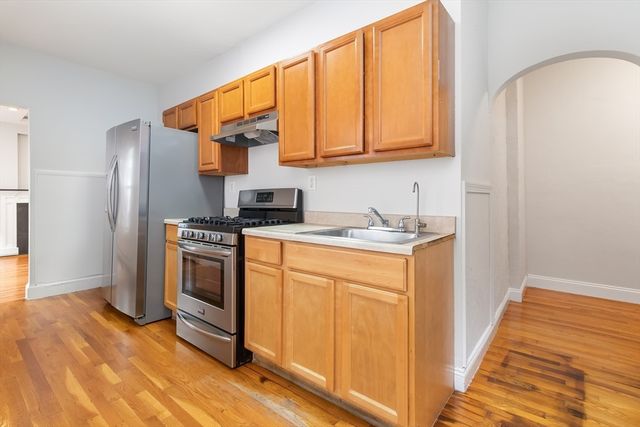 757 Broadway 1, Chelsea, MA 02150