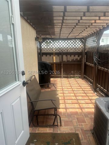 7380 NW 174th Ter 204, Hialeah, FL 33015