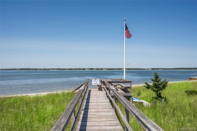 585 Dune A18, Westhampton, NY 11977