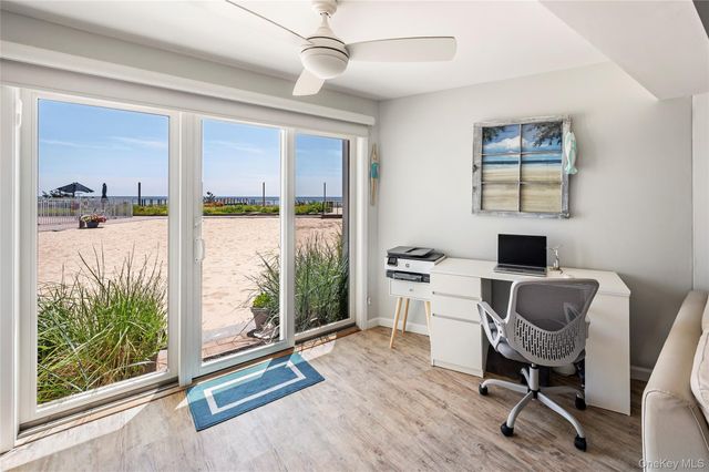 585 Dune A18, Westhampton, NY 11977