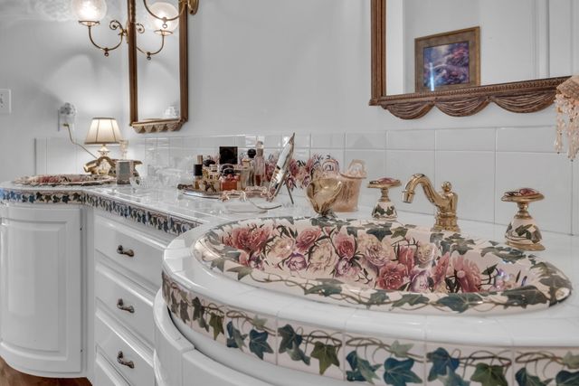 515 Cox Hollow Rd, Dover, TN 37058