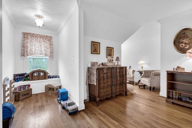 515 Cox Hollow Rd, Dover, TN 37058