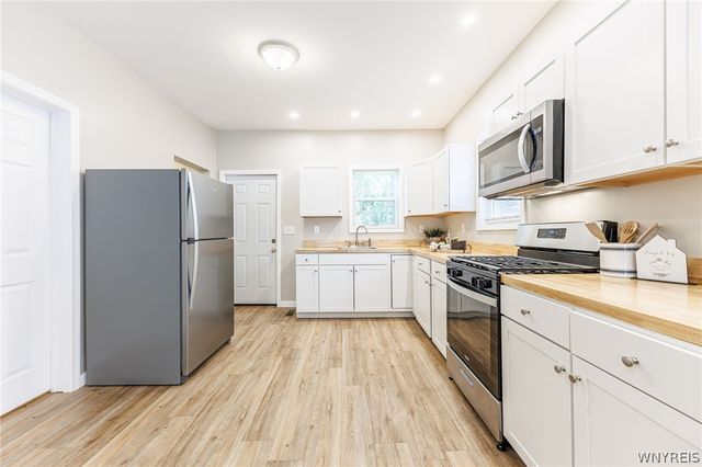 1239 Plymouth Avenue South, Rochester, NY 14611