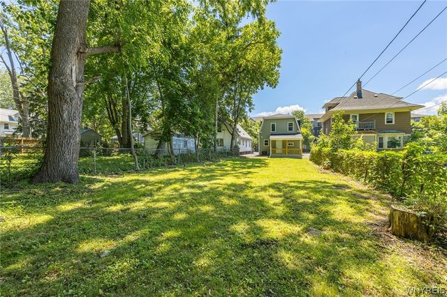 1239 Plymouth Avenue South, Rochester, NY 14611