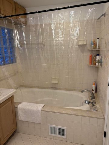 4125 Rural Street, Waterford, MI 48329