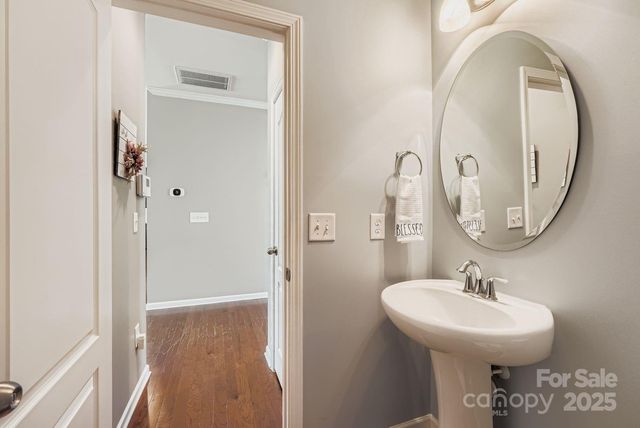 9301 Swimming Drive, Harrisburg, NC 28075