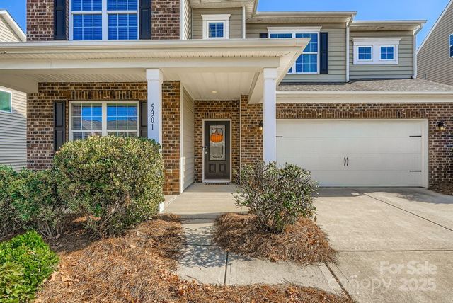 9301 Swimming Drive, Harrisburg, NC 28075