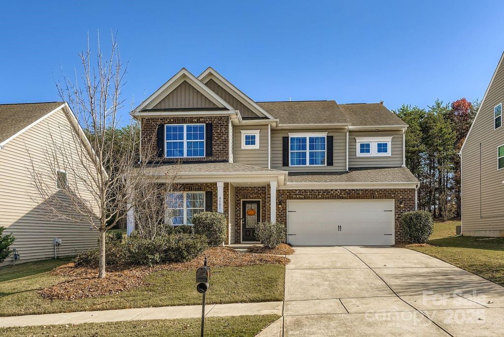 9301 Swimming Drive, Harrisburg, NC 28075