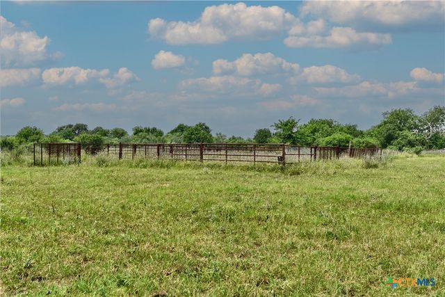 000 FM 609, Flatonia, TX 78941