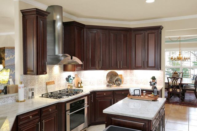 313 Hills Of Texas TRL, Georgetown, TX 78633