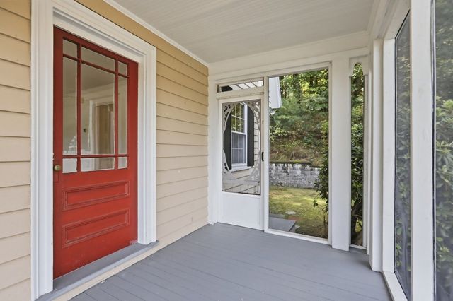 32 Enmore St, Andover, MA 01810