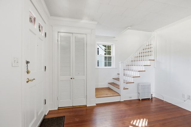 32 Enmore St, Andover, MA 01810