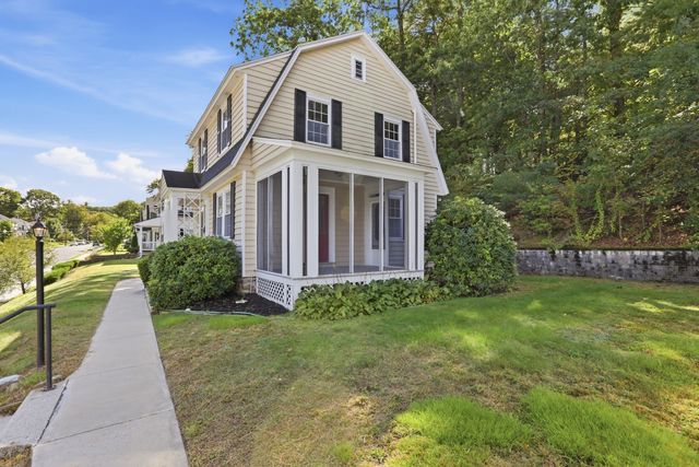 32 Enmore St, Andover, MA 01810