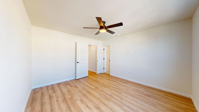 134 Yorktown Court, Libertyville, IL 60048