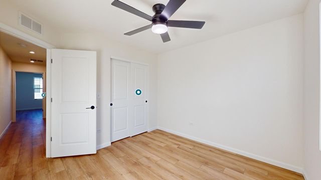 134 Yorktown Court, Libertyville, IL 60048