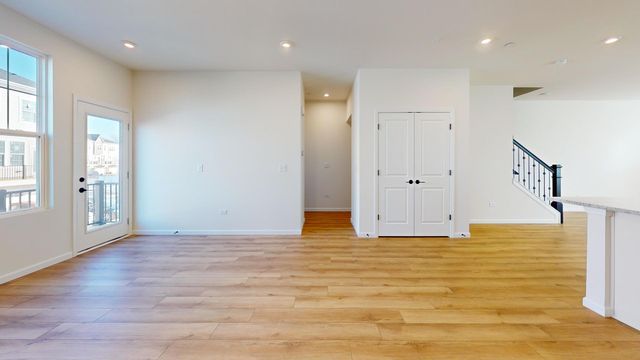 134 Yorktown Court, Libertyville, IL 60048