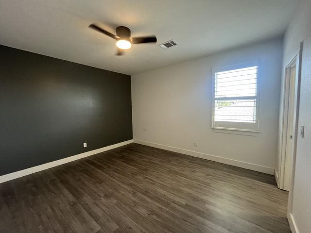 403 Summit Ridge DR N, Point Venture, TX 78645