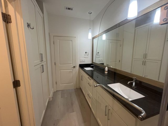 403 Summit Ridge DR N, Point Venture, TX 78645