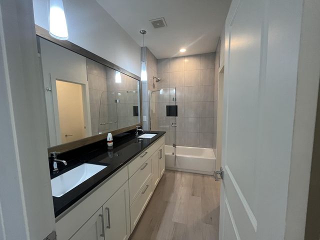 403 Summit Ridge DR N, Point Venture, TX 78645
