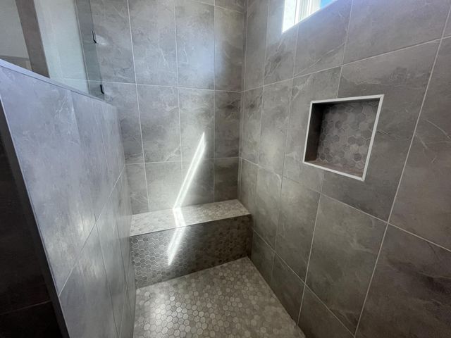 403 Summit Ridge DR N, Point Venture, TX 78645