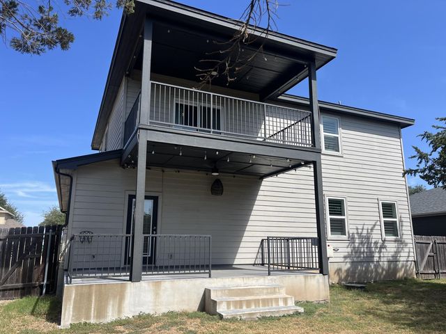 403 Summit Ridge DR N, Point Venture, TX 78645