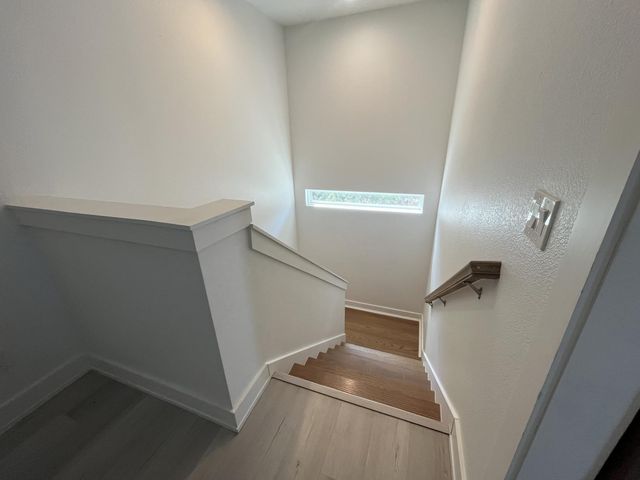 403 Summit Ridge DR N, Point Venture, TX 78645