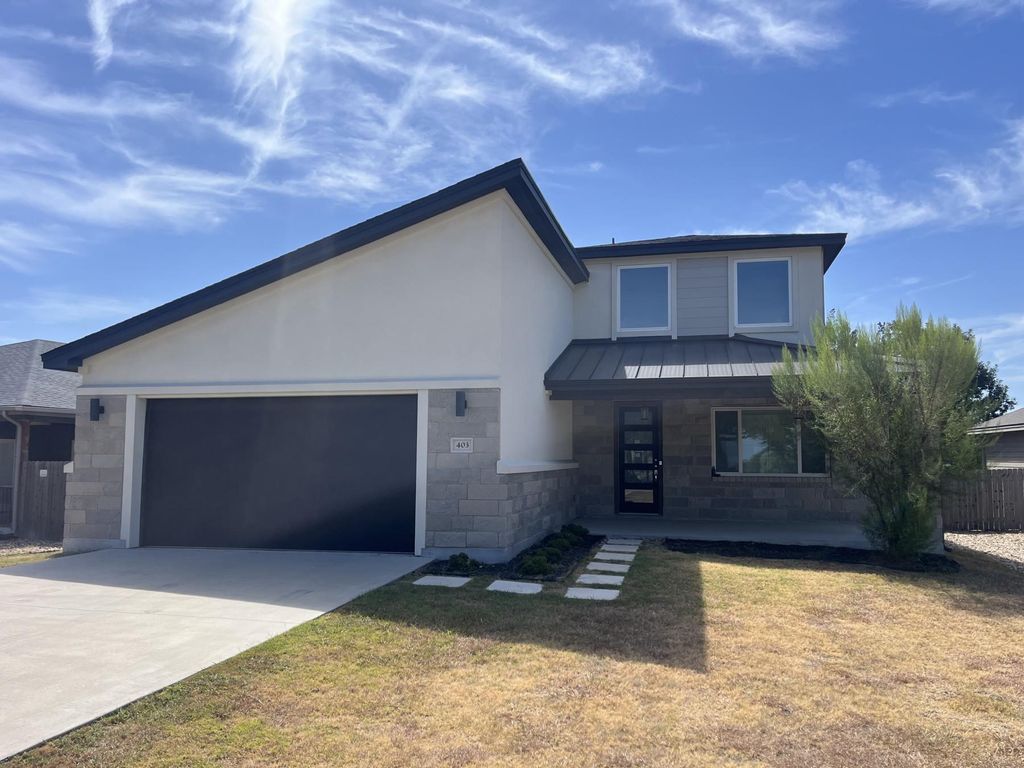 403 Summit Ridge DR N, Point Venture, TX 78645