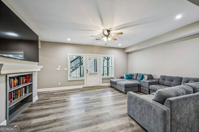 1284 Nash Springs Circle, Lilburn, GA 30047