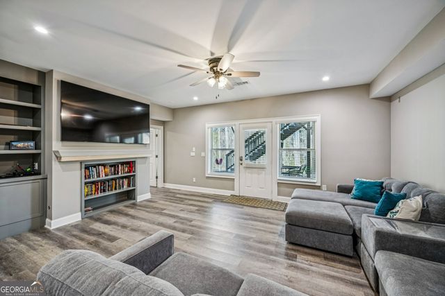 1284 Nash Springs Circle, Lilburn, GA 30047