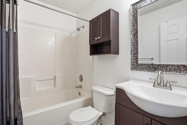 637 Cedar Ridge Lane, Burleson, TX 76028