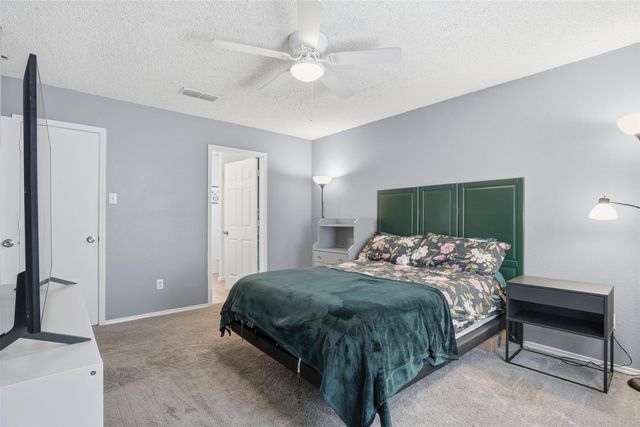 637 Cedar Ridge Lane, Burleson, TX 76028