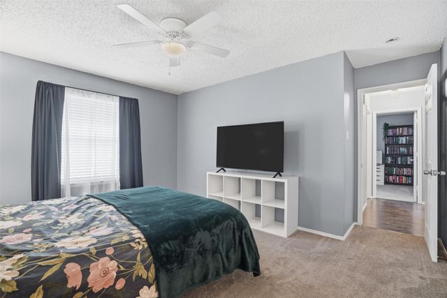 637 Cedar Ridge Lane, Burleson, TX 76028