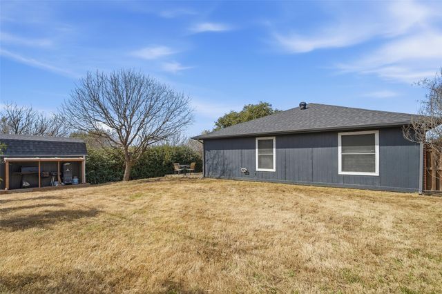637 Cedar Ridge Lane, Burleson, TX 76028