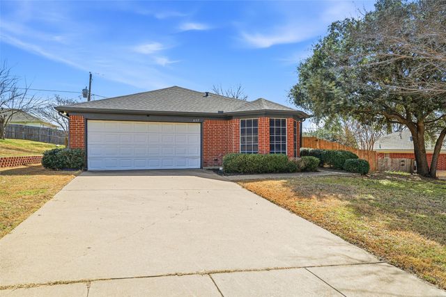 637 Cedar Ridge Lane, Burleson, TX 76028