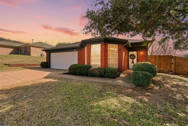 637 Cedar Ridge Lane, Burleson, TX 76028