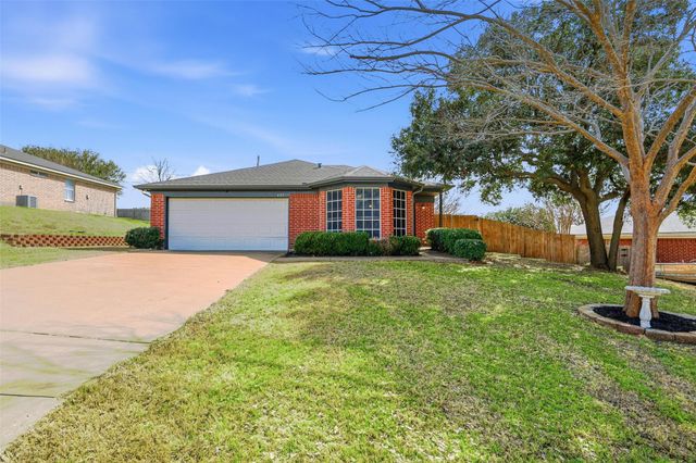 637 Cedar Ridge Lane, Burleson, TX 76028