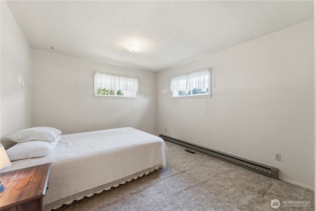 318 NE Lambert Avenue, College Place, WA 99324