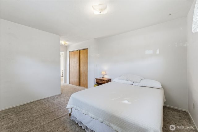 318 NE Lambert Avenue, College Place, WA 99324